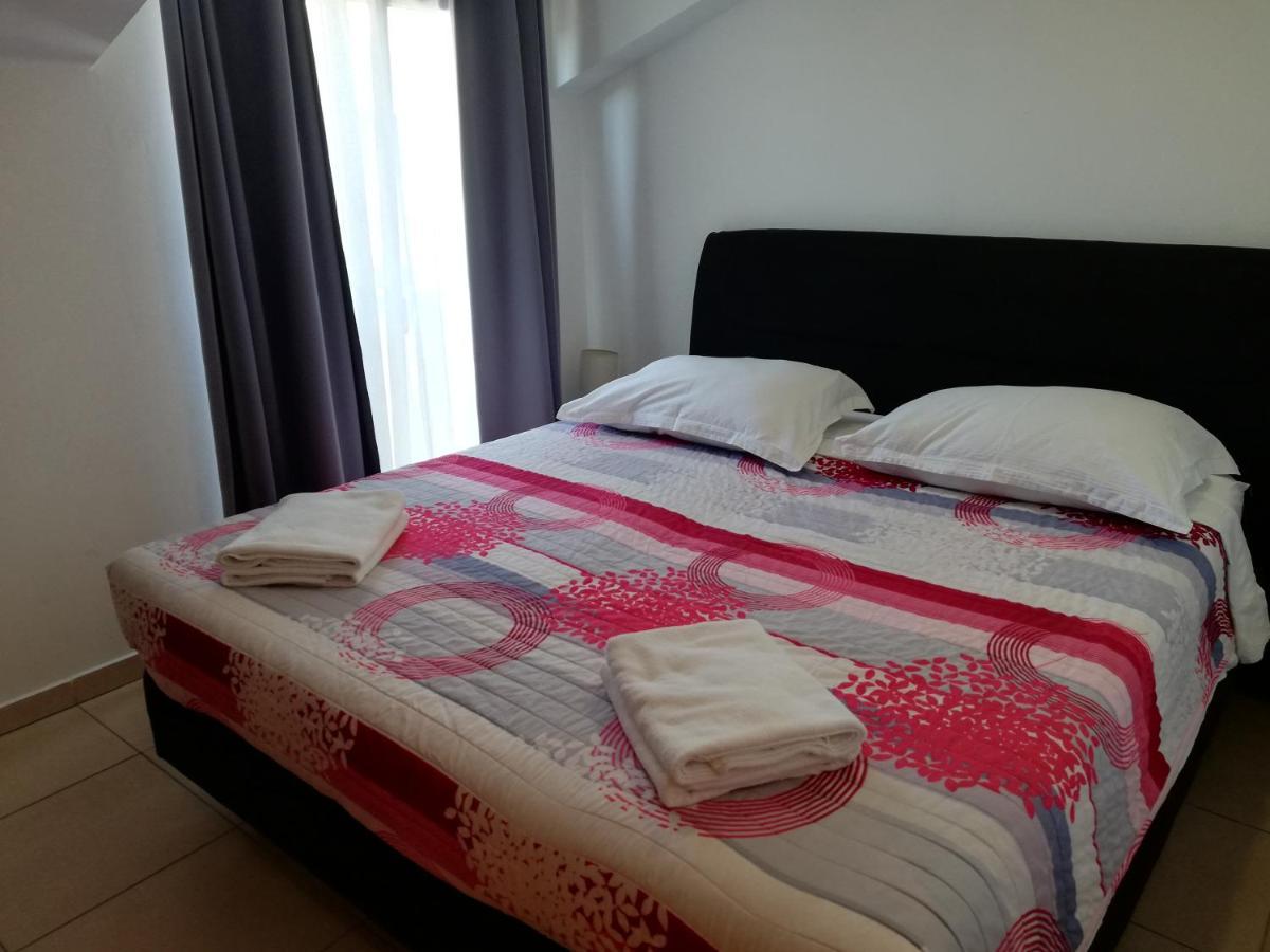 Stars Palace - Apartments And Rooms Jezera Bagian luar foto