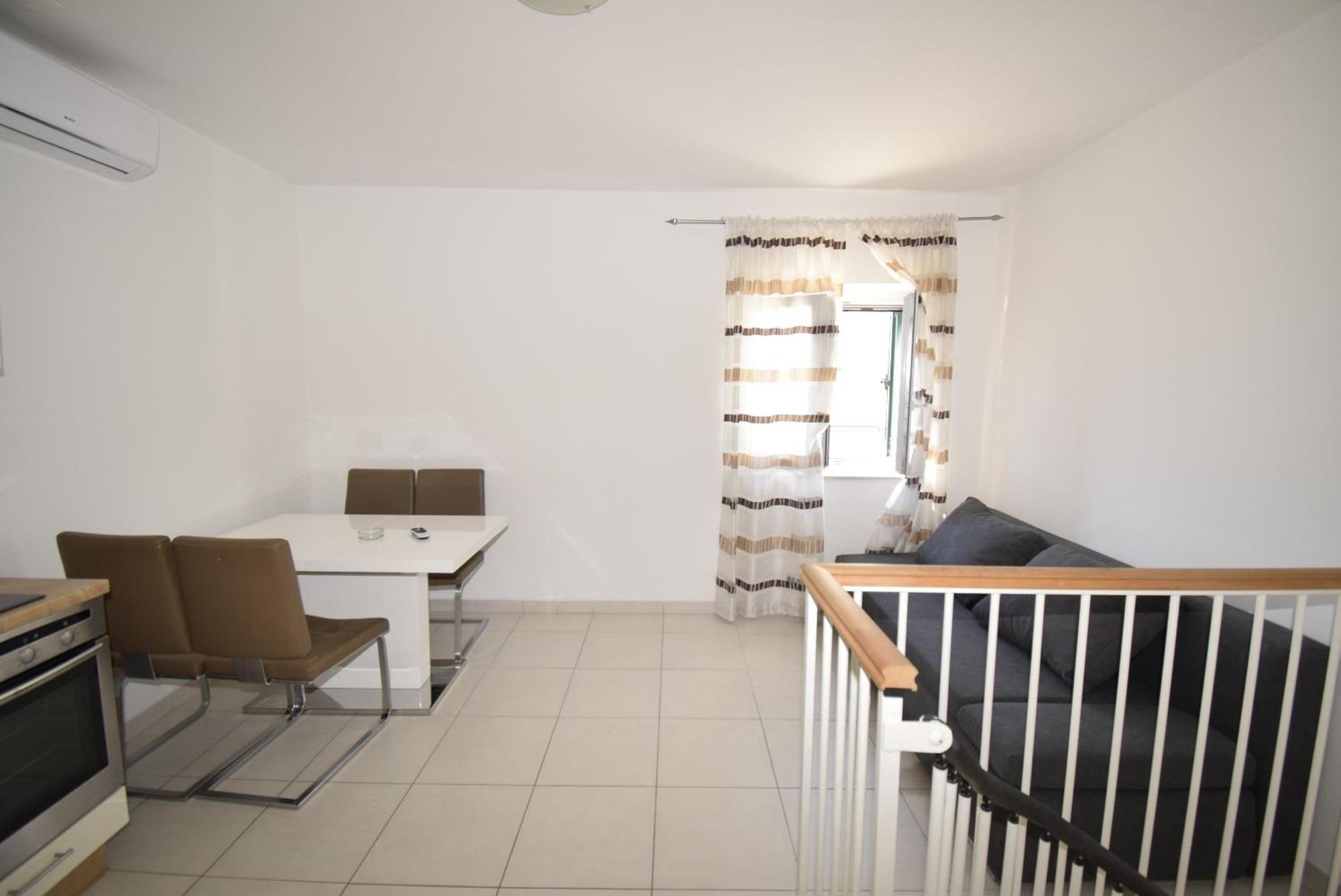 Stars Palace - Apartments And Rooms Jezera Bagian luar foto